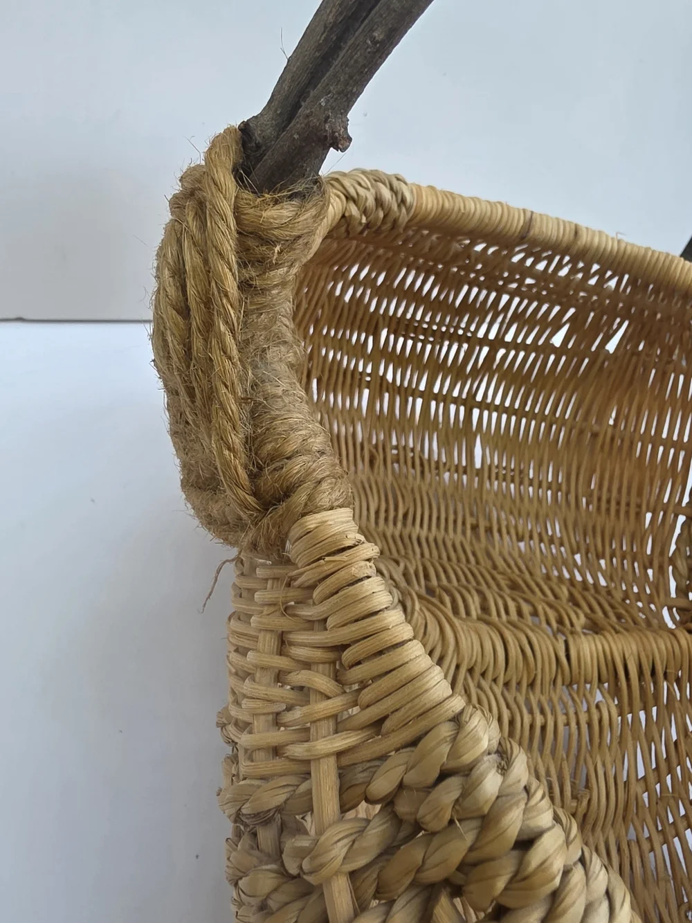 Vintage Voven buttocks basket